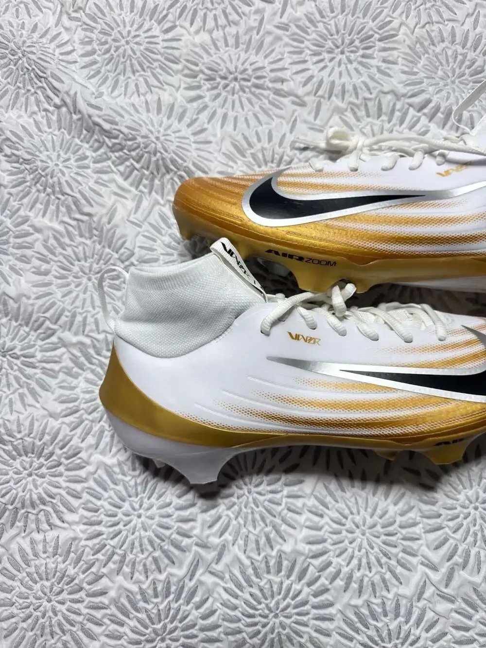 Nike Vapor Pro 1 Men's Football Cleats White Gold Black 11.5M FB3298-103